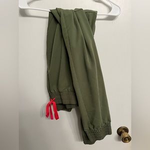 FIGS Mens Olive Green Cargo Joggers size M/T